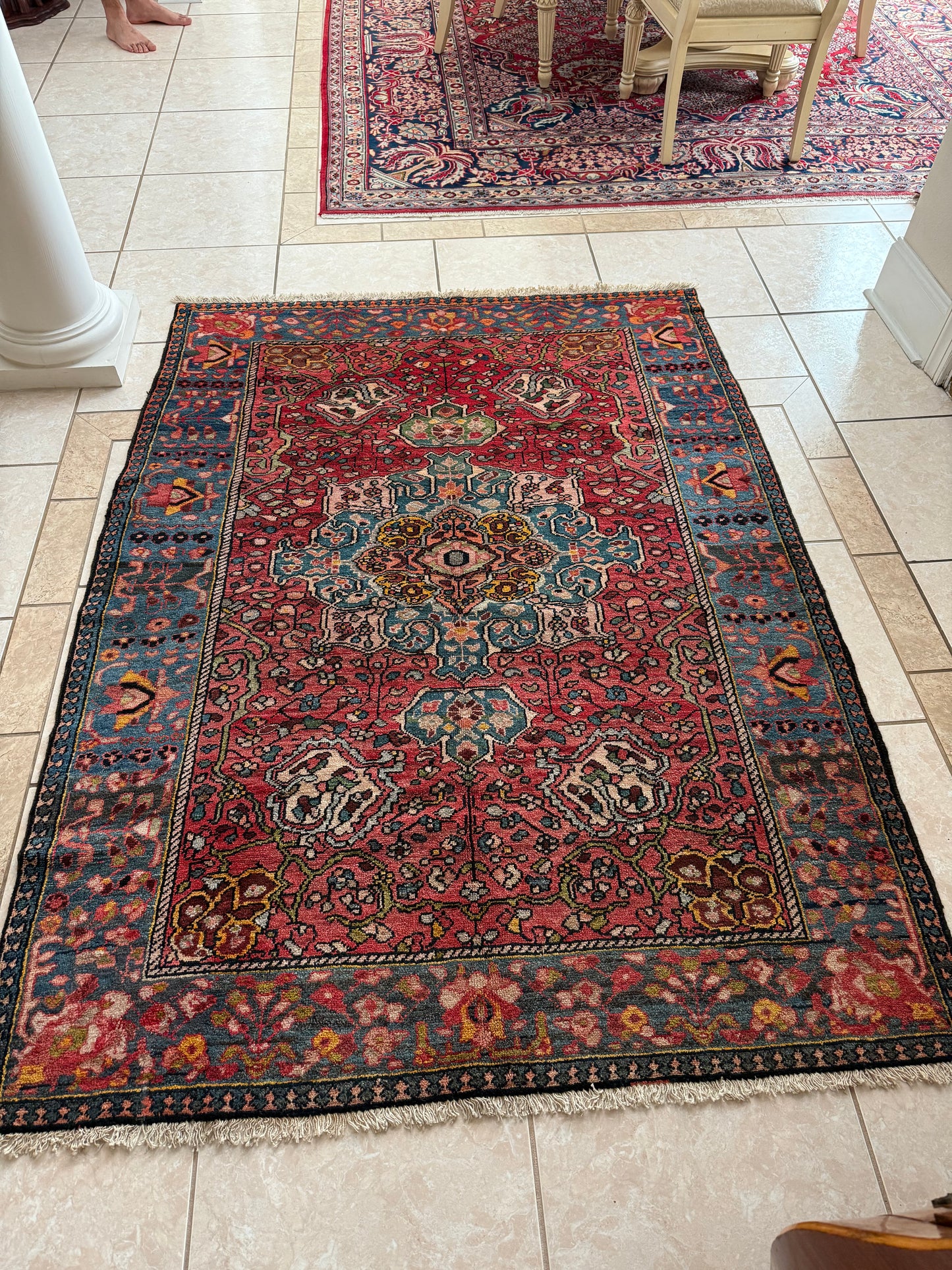 Persian Bakhtiari Rug No. 209 – Hand-Knotted 100% Wool Medallion Design Oriental Area Rug 6.7 x 4.1 ft