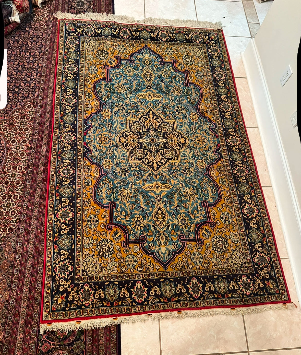 Persian Ghom Rug No. 210 – Hand-Knotted Wool Medallion Design Traditional Oriental Area Rug 7.1 x 4.6 ft