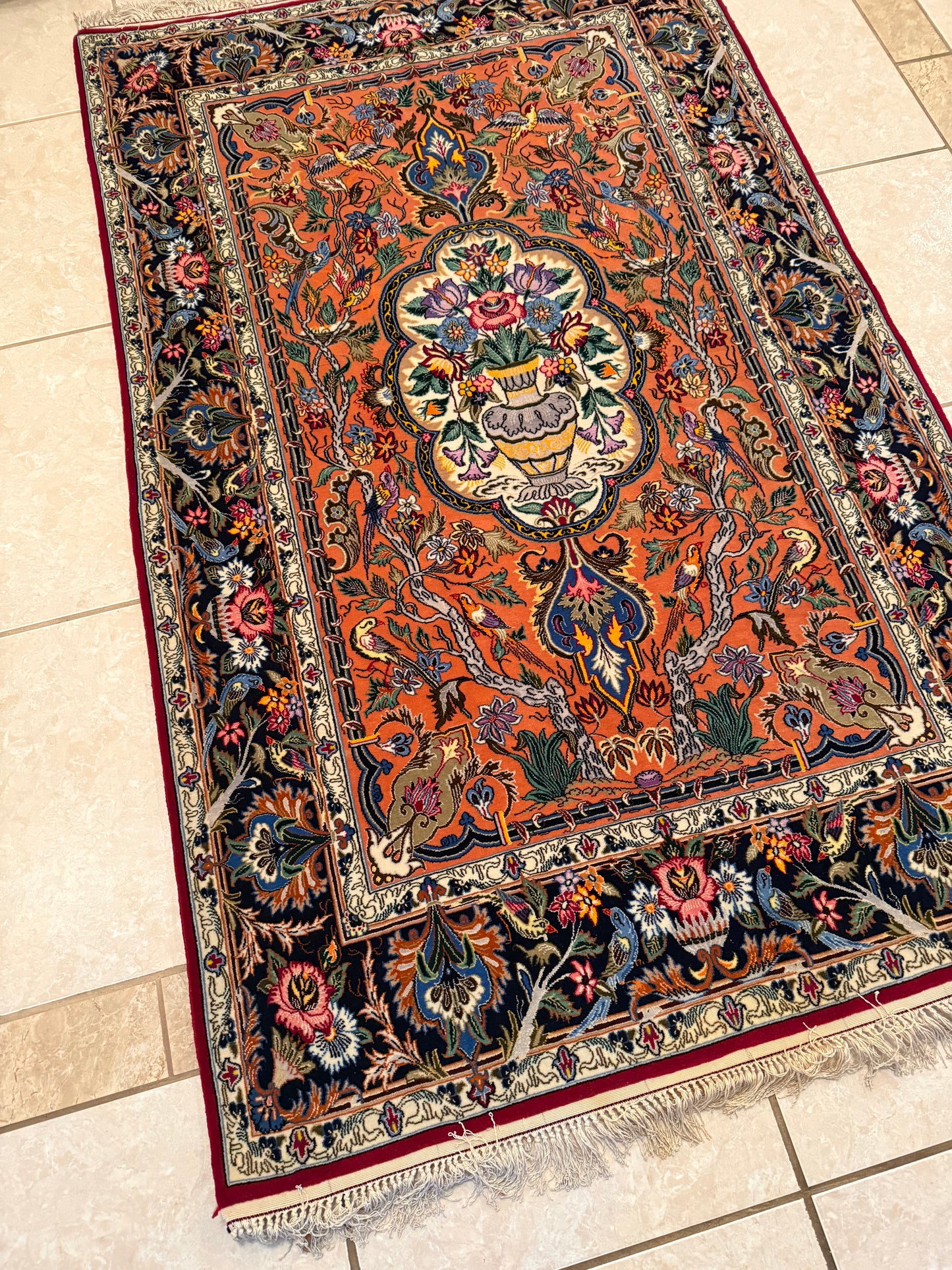Persian Isfahan Rug – Hand-Knotted Wool & Silk Floral Design Luxury Oriental Area Rug 5.10 x 3.8 ft