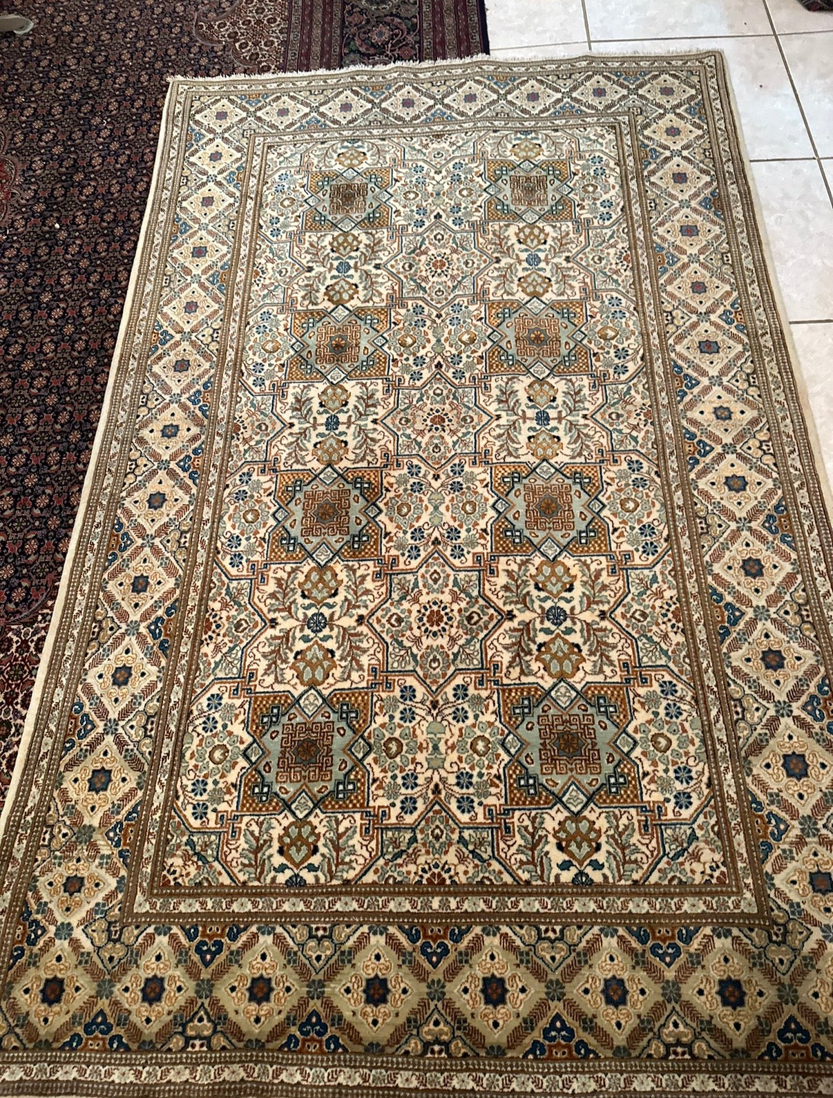 Persian Kashan Wool Rug No. 165 – Hand-Knotted Beige Traditional Oriental Area Rug 7.0 x 4.5 ft
