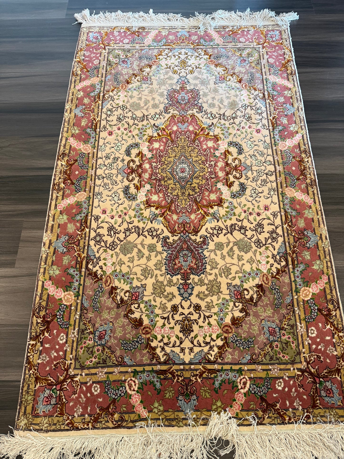 Persian Tabriz Wool & Silk Hand-Knotted Medallion Rug – Luxury Oriental Area Rug 3.3 x 5.5 ft