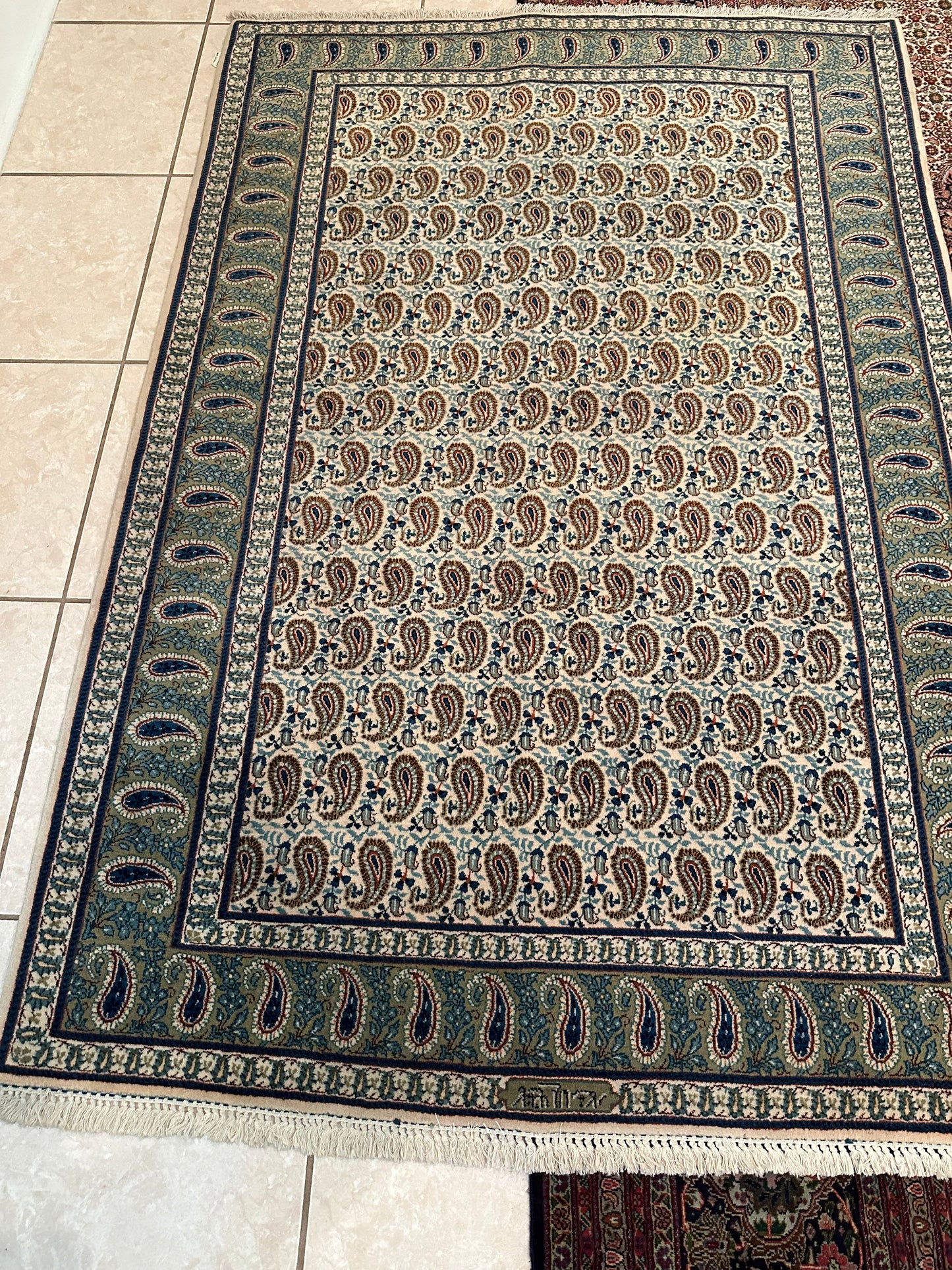 Authentic Kashan Persian Rug – 6.9’ x 4.7’ Booteh (Paisley) Wool Area Rug