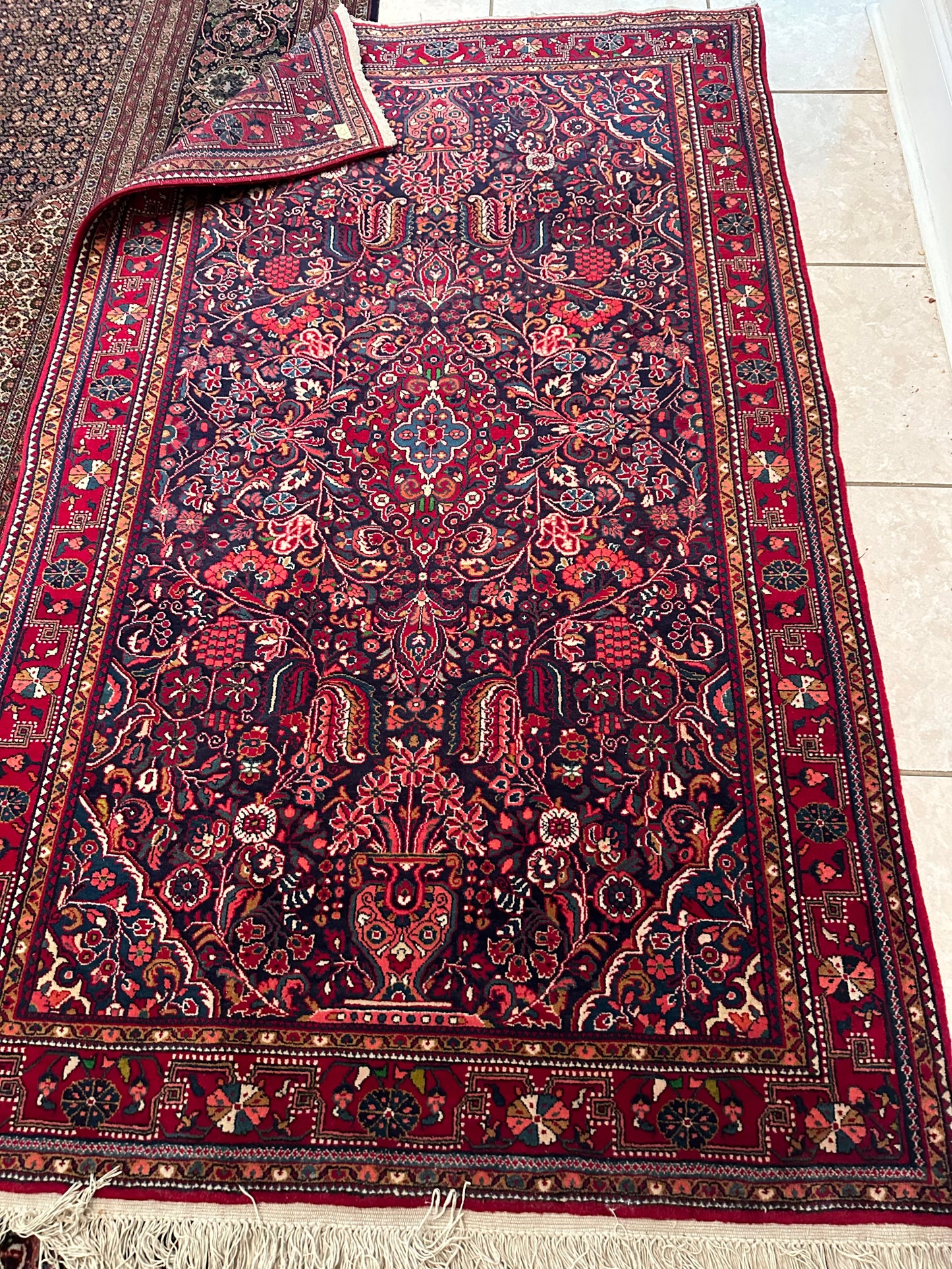 Authentic Sarough Persian Rug – 7.0’ x 4.3’ Hand-Knotted Wool Area Rug